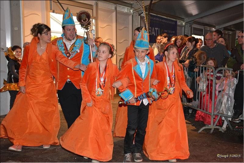 Carnaval rondeau (75)