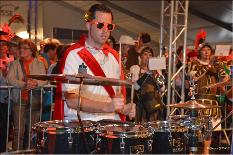 Carnaval rondeau (140)