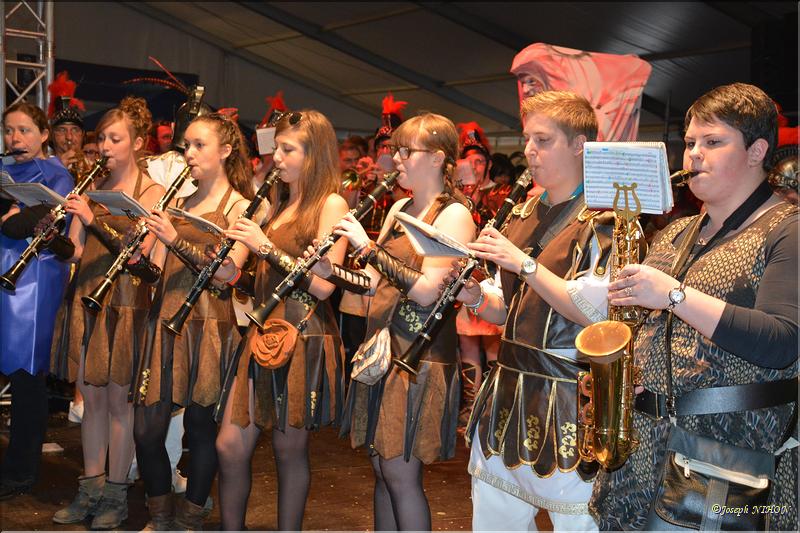 Carnaval rondeau (153)