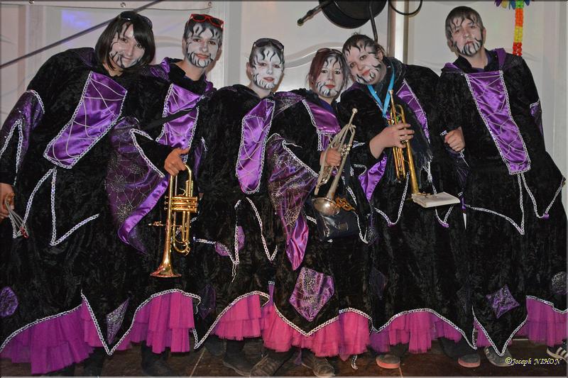 Carnaval rondeau (9)