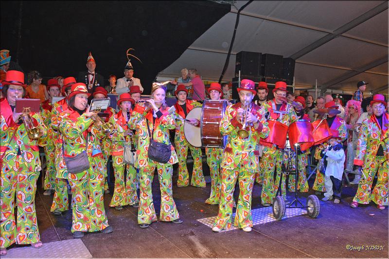 Carnaval rondeau (115)